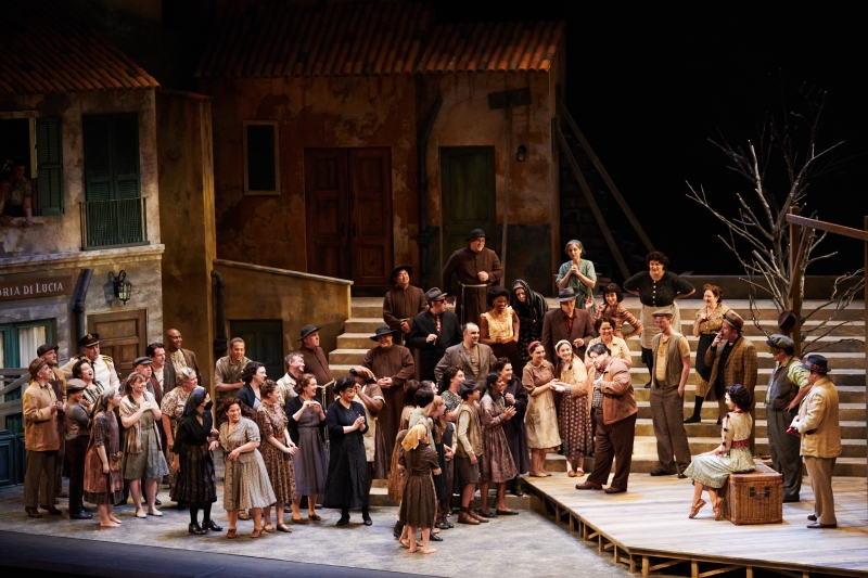 Review: PAGLIACCI at McCaw Hall Image