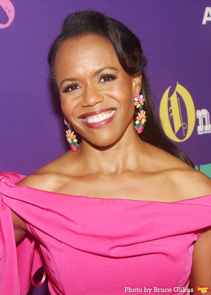 Photos: ONCE UPON A MATTRESS Stars Hit The Pink Carpet on Opening Night Image