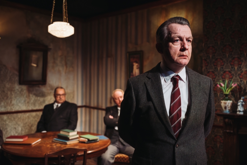 Review: FARM HALL, Theatre Royal Haymarket Image
