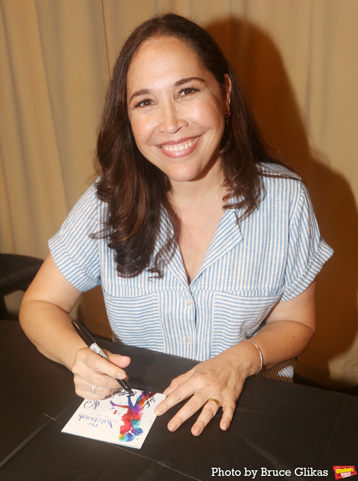 Photos: THE NOTEBOOK Cast at Barnes & Noble CD Signing Event Image