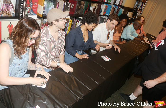 Photos: THE NOTEBOOK Cast at Barnes & Noble CD Signing Event Image