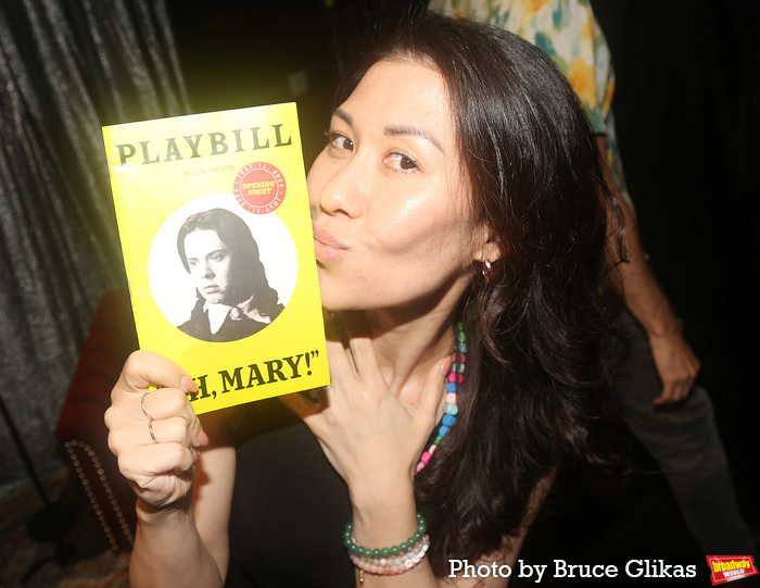 Photos: Robert Downey, Jr., Sarah Paulson, and More Visit OH, MARY!  Image