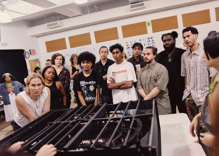 Photos: Rachel Zegler, Kit Connor & More in ROMEO + JULIET Rehearsals Image