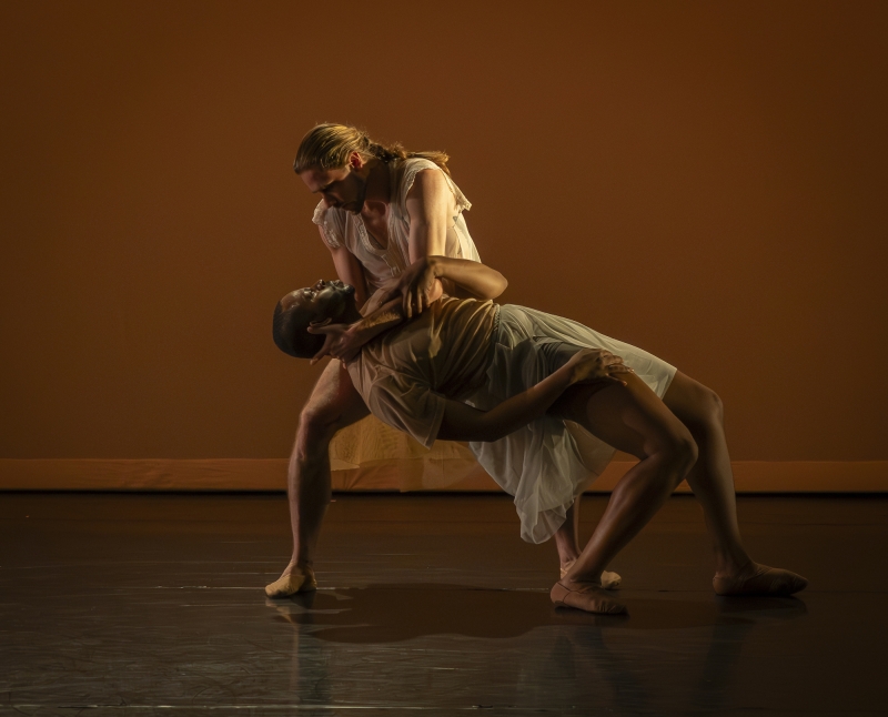 Interview: Artistic Directors Talk About Contemporary Ballet Company Konverjdans  Image