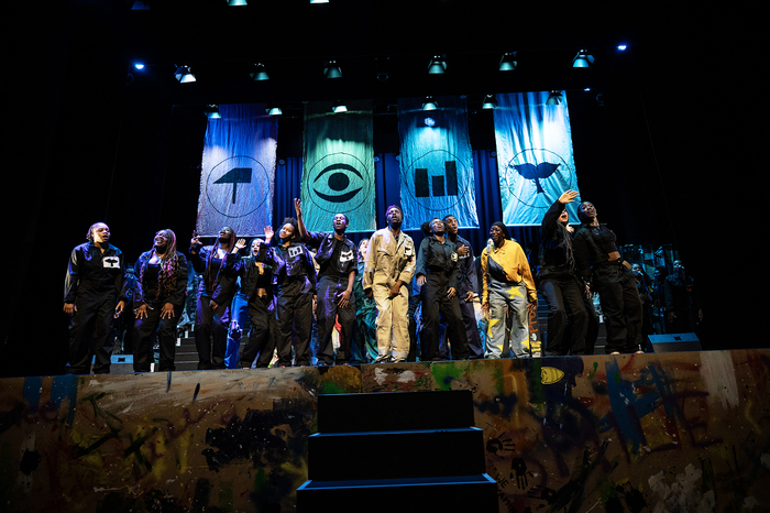 Photos: A LONG GOODBYE at Hackney Empire  Image