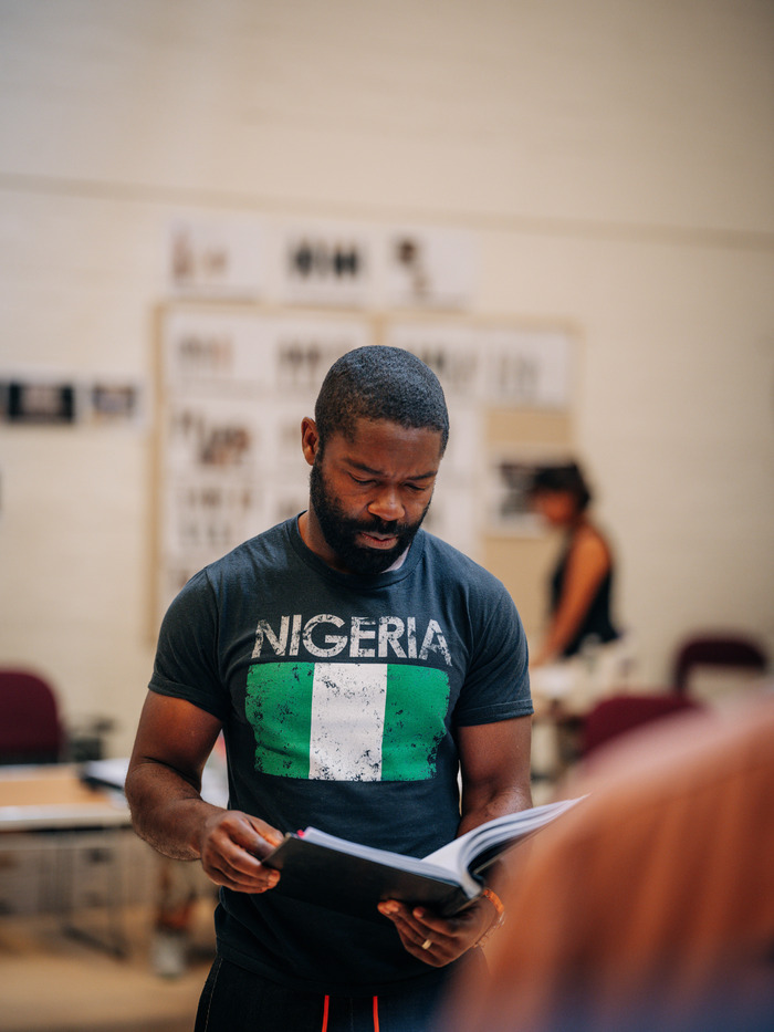 Photos: CORIOLANUS in Rehearsals at the National Theatre  Image