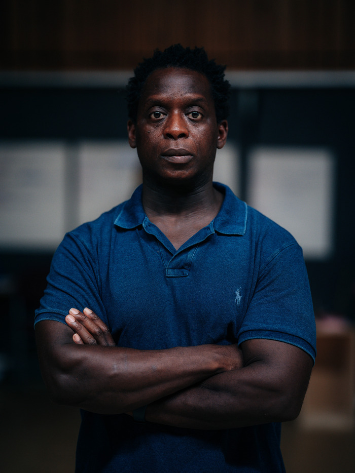 Photos: CORIOLANUS in Rehearsals at the National Theatre  Image