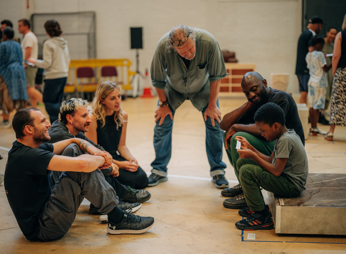 Photos: CORIOLANUS in Rehearsals at the National Theatre  Image