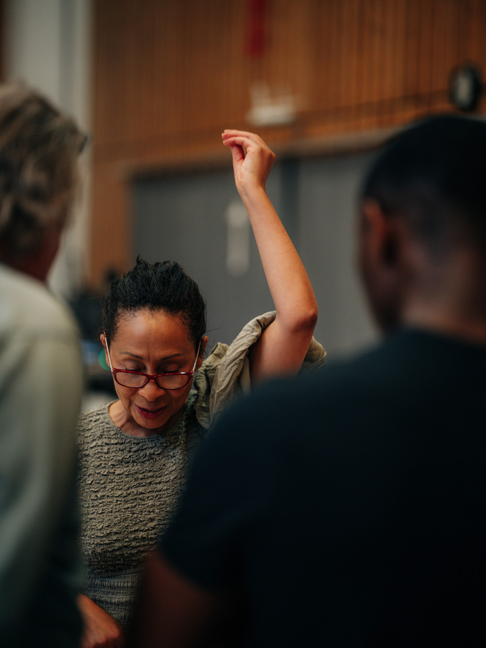 Photos: CORIOLANUS in Rehearsals at the National Theatre  Image