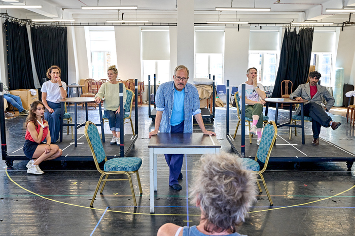 Photos: MURDER ON THE ORIENT EXPRESS UK and Ireland Tour in Rehearsal  Image