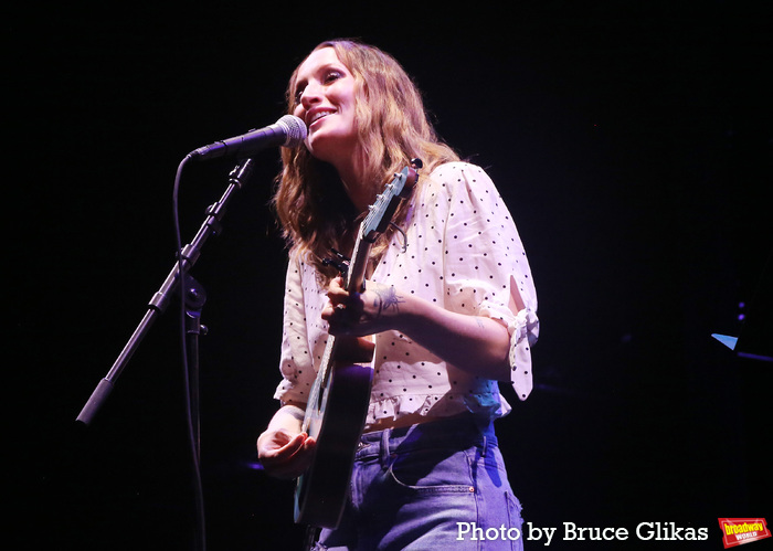 Photos: Ingrid Michaelson Performs Songs from New Album at THE NOTEBOOK Image