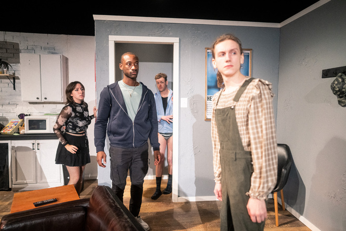 Photos: First Look At 7 MINUTES TO LIVE At Chicago Dramatists  Image