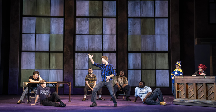 Photos: THE FULL MONTY at Paramount Theatre  Image