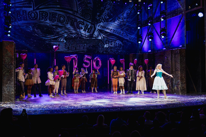 Photos: & JULIET Celebrates 750 Performances On Broadway Image