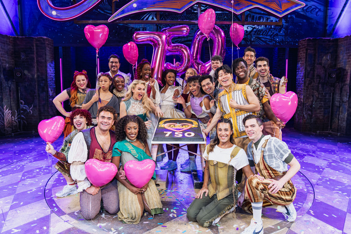 Photos: & JULIET Celebrates 750 Performances On Broadway Image