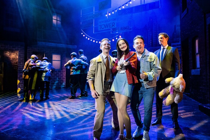 Photos: BLOOD BROTHERS UK Tour Image