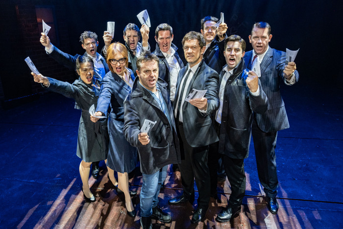 Photos: BLOOD BROTHERS UK Tour  Image