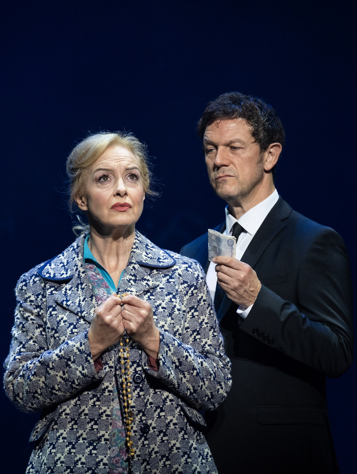 Photos: BLOOD BROTHERS UK Tour  Image