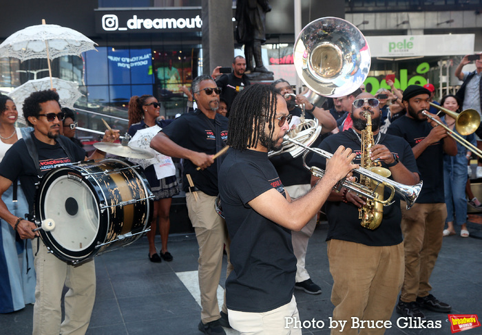 A Wonderful World: The Louis Armstrong Musical Image