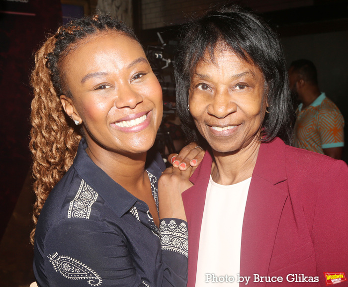 Photos: A WONDERFUL WORLD Cast Parades to Studio 54 Image