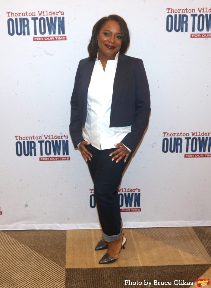 Photos: The Cast of OUR TOWN Meets the Press  Image