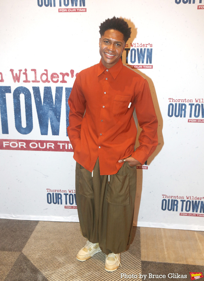 Photos: The Cast of OUR TOWN Meets the Press Image