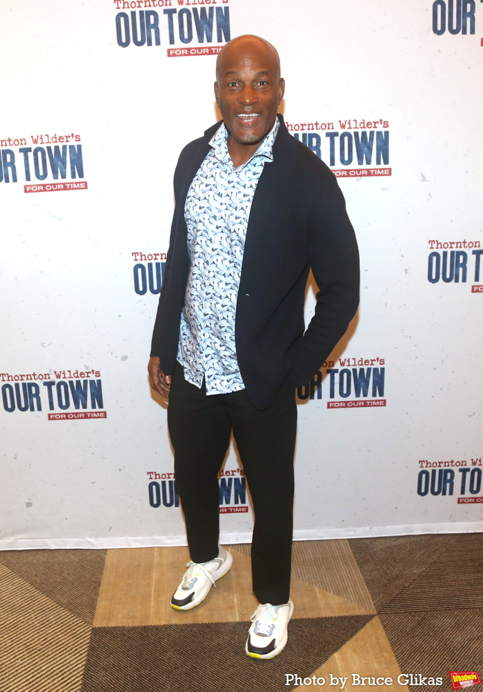 Photos: The Cast of OUR TOWN Meets the Press Image