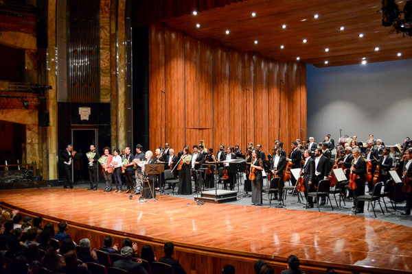 Photos: El Inbal Rinde Emotivo Homenaje Al Compositor Mexicano Gonzalo Curiel En El Palacio De Bellas Artes  Image