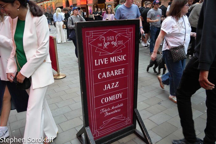 PHOTOS: AN AMERICAN IN LONDON Hugh Panaro Makes Crazy Coqs Debut  Image