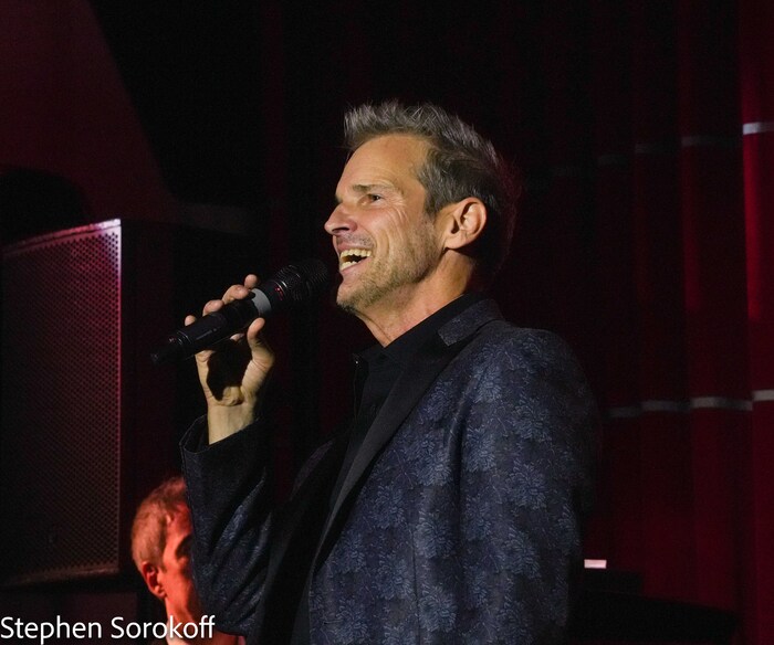 PHOTOS: AN AMERICAN IN LONDON Hugh Panaro Makes Crazy Coqs Debut  Image