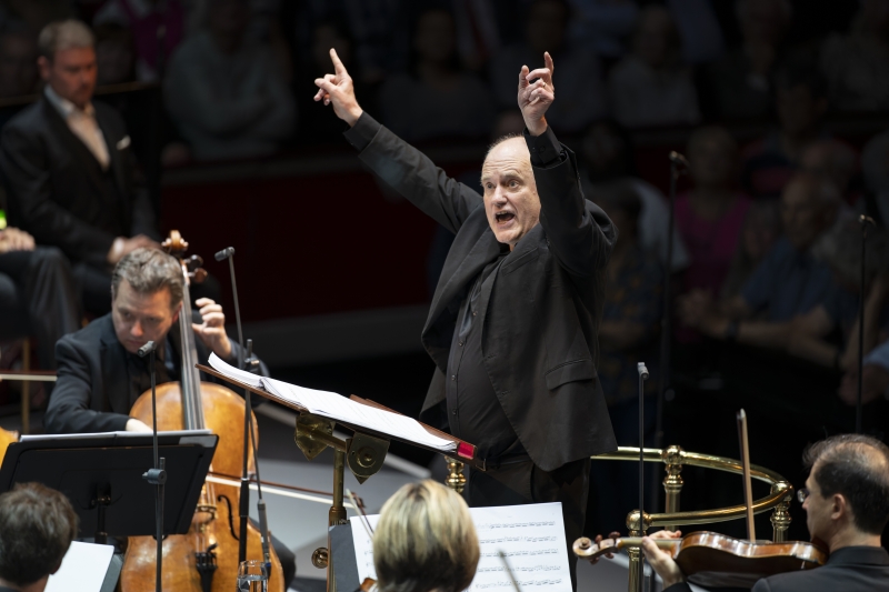 Review: BBC PROMS: PROM 65: HANDEL'S MESSIAH, Royal Albert Hall  Image