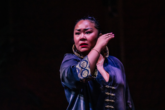 Photos: Sara Porkalob Performs DRAGON LADY at Geffen Playhouse  Image