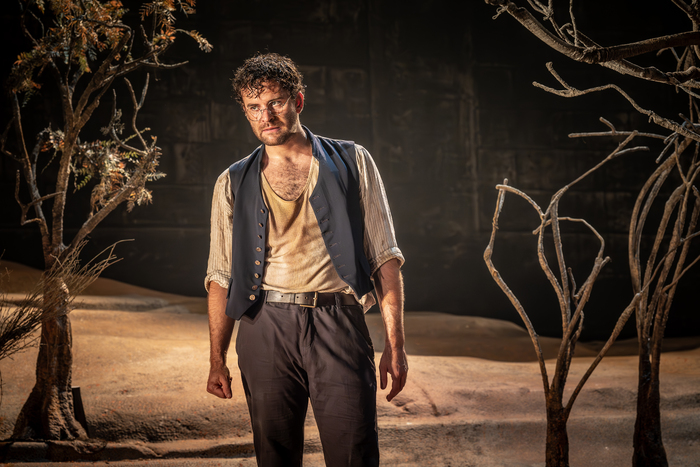 Photos: OUR COUNTRY'S GOOD At Lyric Hammersmith Theatre Image