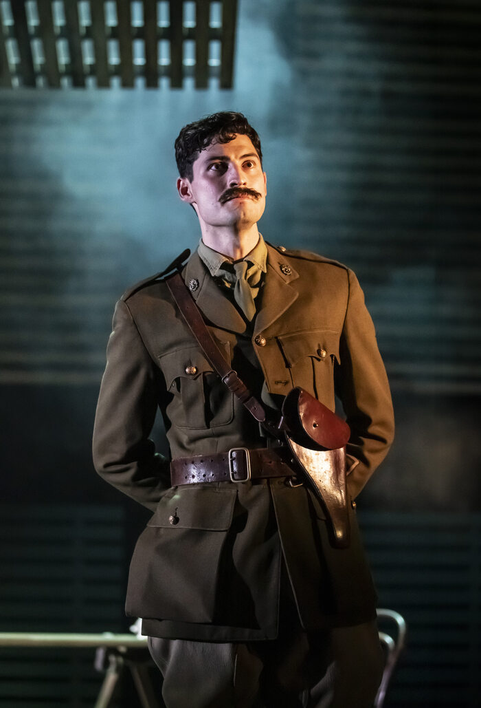 Photos: Max Bowden, Charlie Russell, and More Lead UK Tour of BIRDSONG  Image