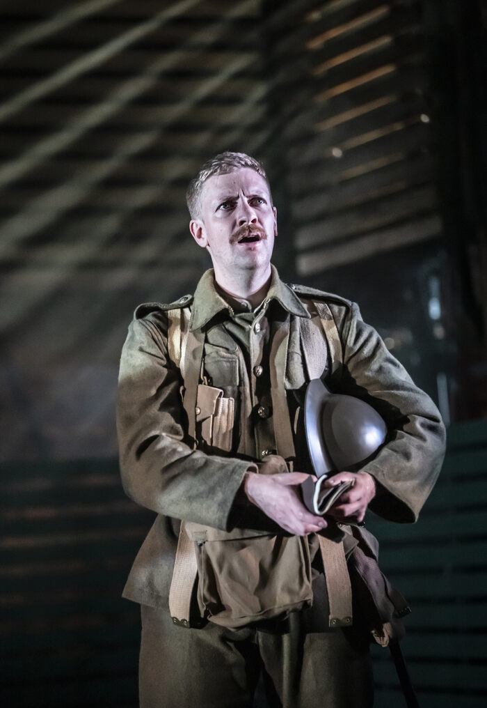 Photos: Max Bowden, Charlie Russell, and More Lead UK Tour of BIRDSONG  Image