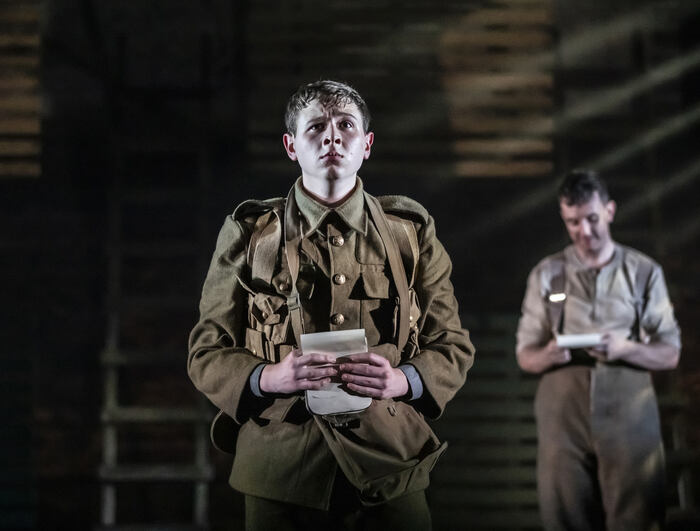 Photos: Max Bowden, Charlie Russell, and More Lead UK Tour of BIRDSONG  Image