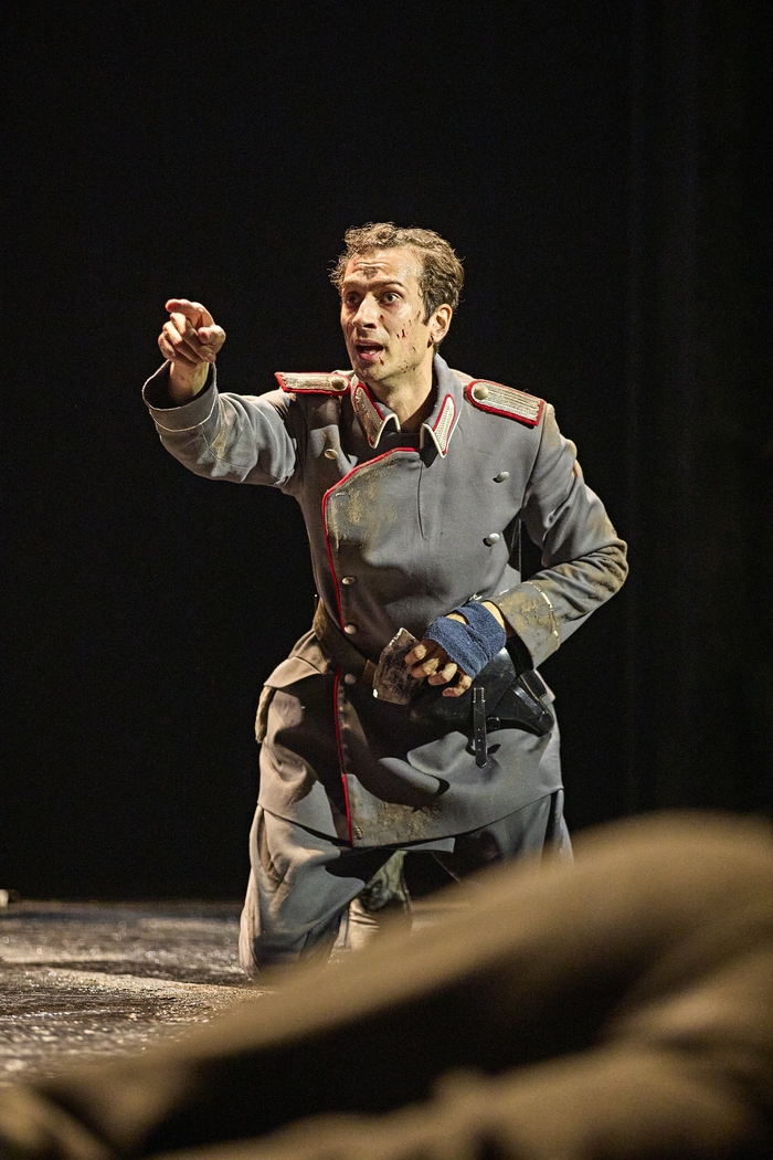 Photos: UK and Ireland Tour of WAR HORSE  Image