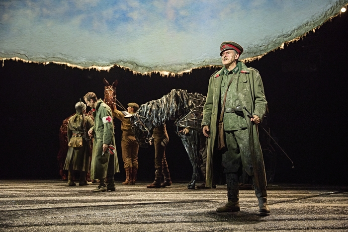 Photos: UK and Ireland Tour of WAR HORSE  Image