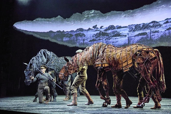 Photos: UK and Ireland Tour of WAR HORSE  Image