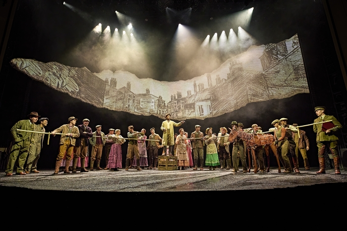 Photos: UK and Ireland Tour of WAR HORSE  Image