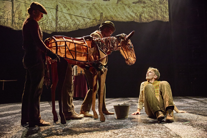 Photos: UK and Ireland Tour of WAR HORSE  Image