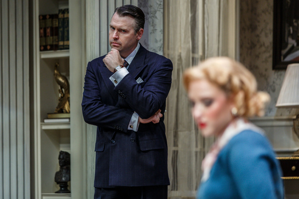 Photos: DIAL M FOR MURDER at Pittsburgh Public Theater Image