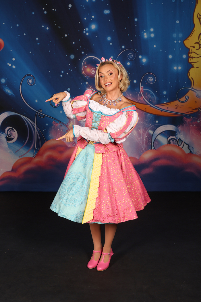 Photos: Meet the Cast of JACK AND THE BEANSTALK Panto at Southampton's Mayflower Theatre  Image