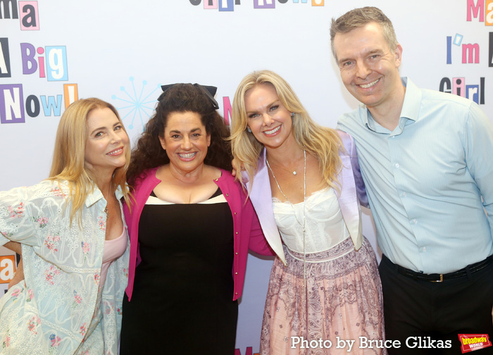 Photo Exclusive: MAMA, I'M A BIG GIRL NOW Reunites HAIRSPRAY Stars Marisa Jaret-Winokur, Kerry Butler and Laura Bell Bundy  Image