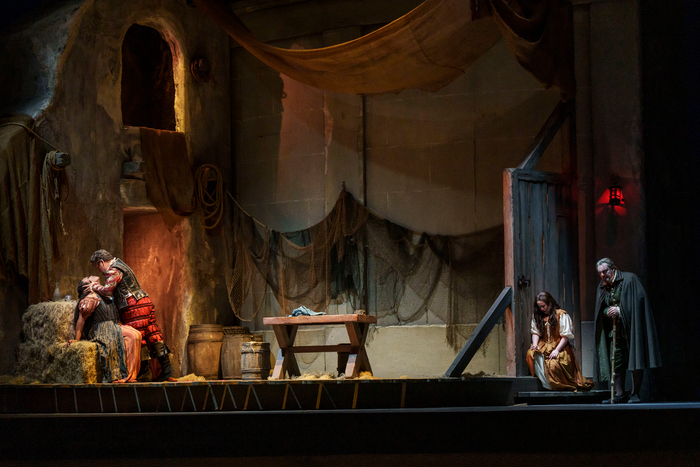 Photos: Lyric Opera of Chicago Presents Verdi's RIGOLETTO Image