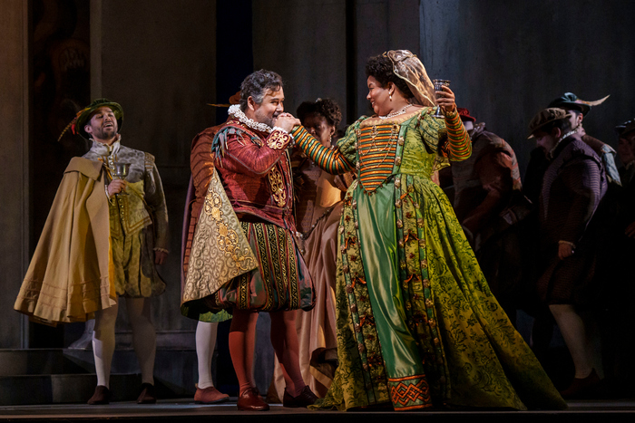 Photos: Lyric Opera of Chicago Presents Verdi's RIGOLETTO Image
