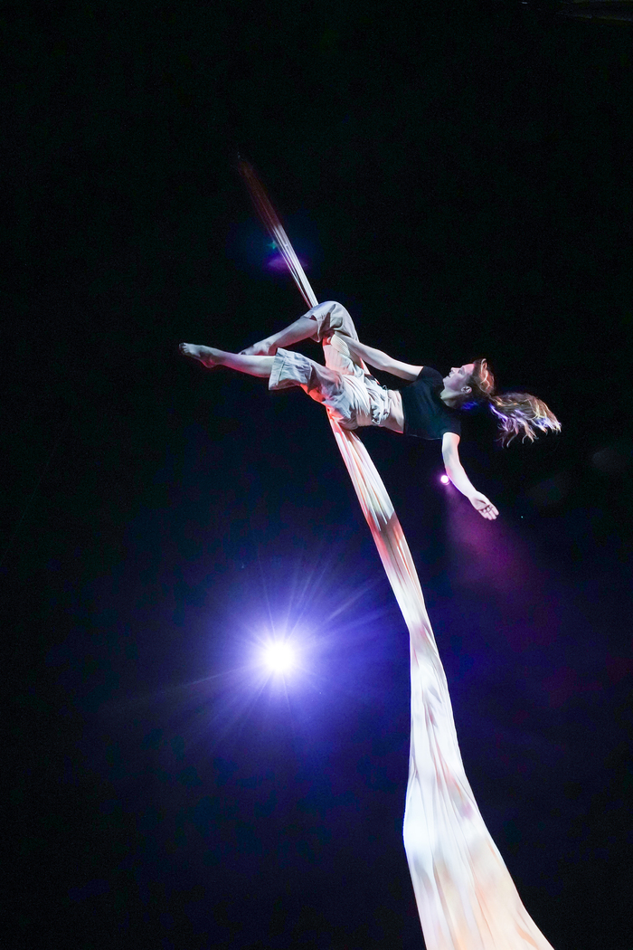 Photos: MOYA by Zip Zap Circus at Children's Theatre Company Image
