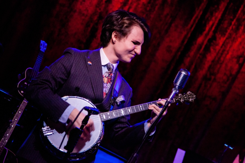 Review: THE BRYCE EDWARDS FRIVOLITY HOUR Packs Birdland Image