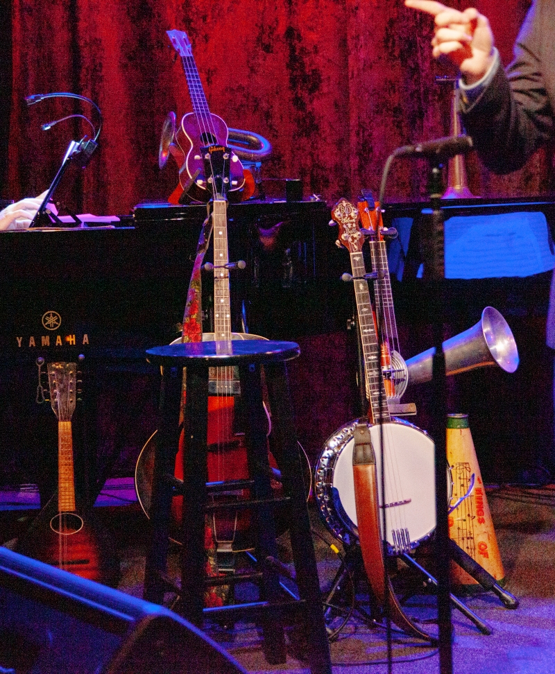 Review: THE BRYCE EDWARDS FRIVOLITY HOUR Packs Birdland Image