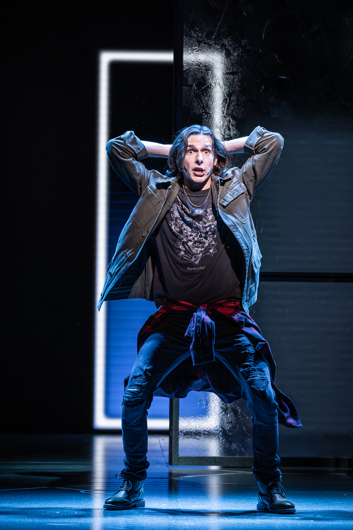 Photos: DEAR EVAN HANSEN Kicks Off New UK Tour  Image